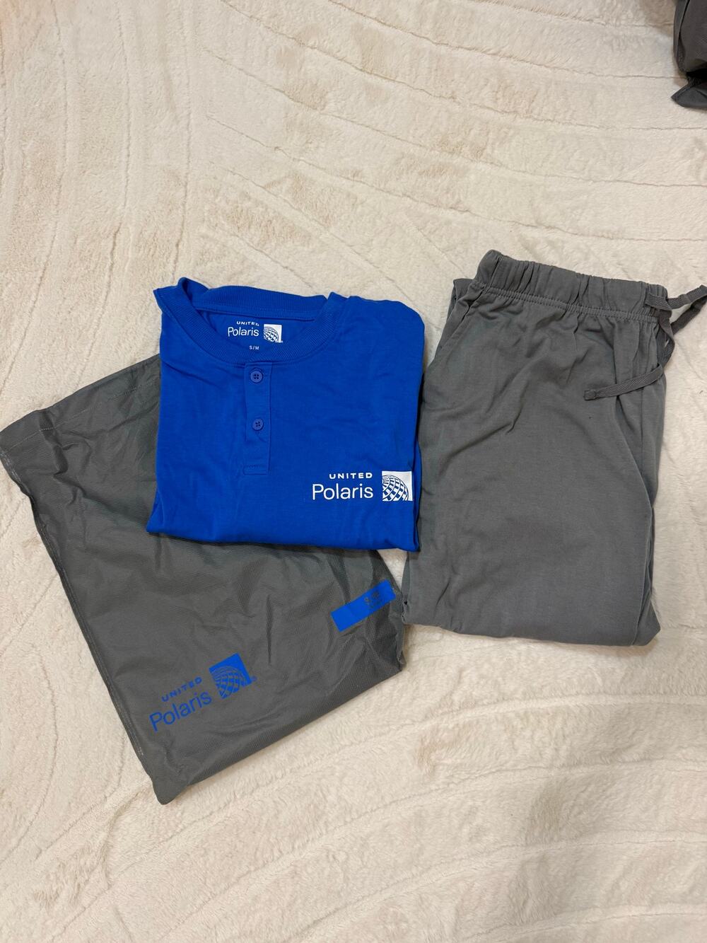 New United Airlines Polaris Pajama Set Size Small/Medium Unisex
